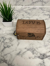 Load image into Gallery viewer, Butterfly And Flower Jewellery Box